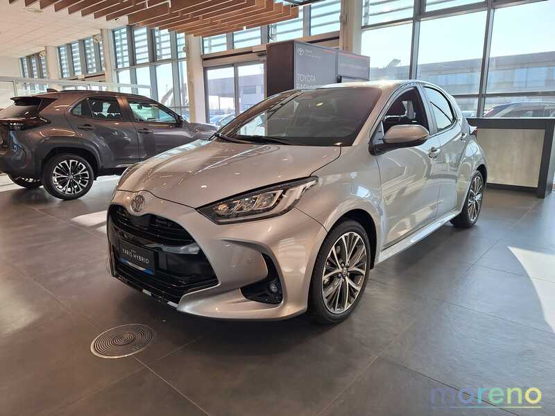 TOYOTA Yaris - 1.5h 130 Lounge - km 0