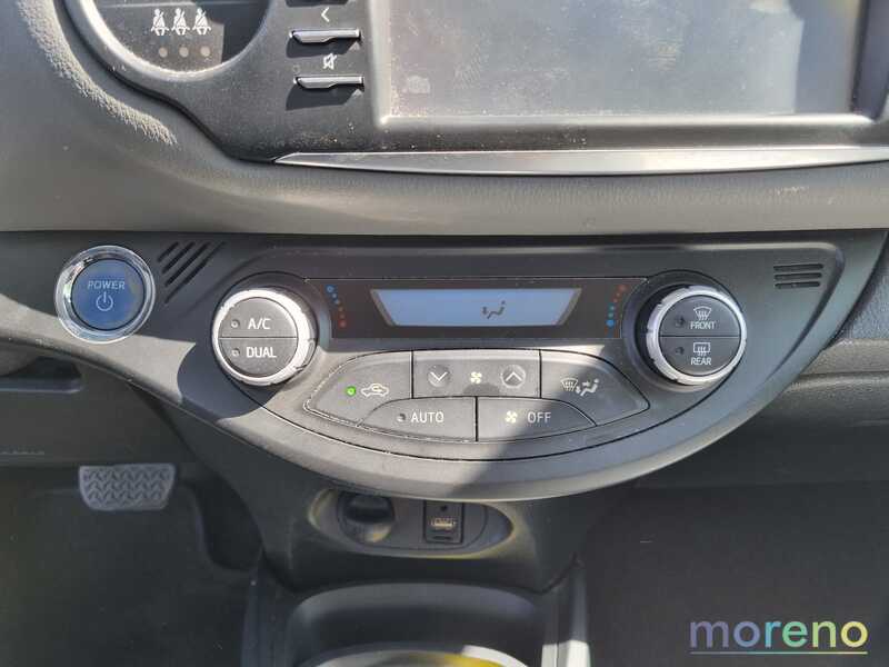 TOYOTA Yaris - 1.5 hybrid Business 5p - usato