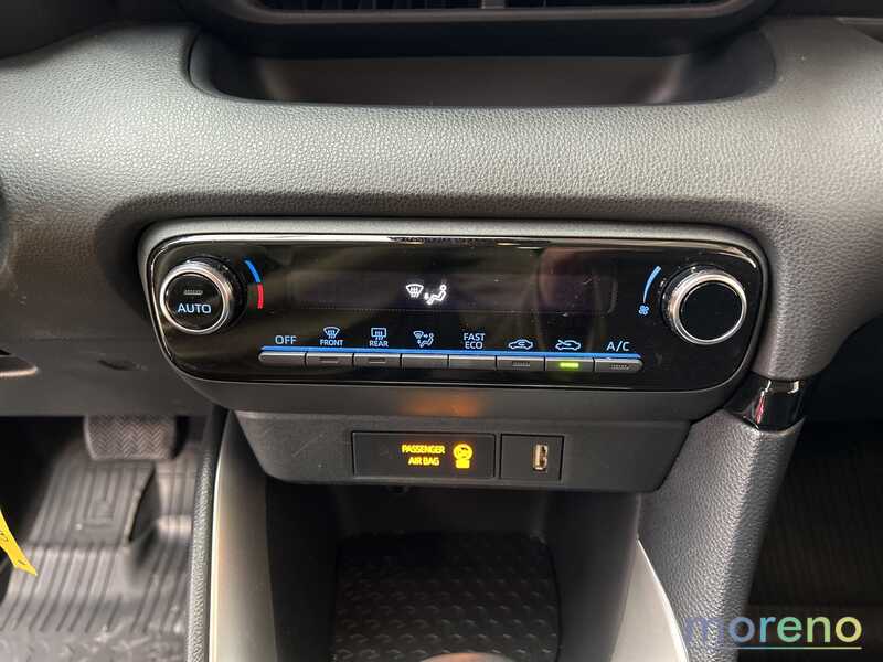 TOYOTA Yaris - 1.5 hybrid Active - usato