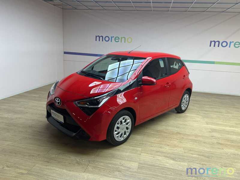 TOYOTA Aygo - 1.0 72 CV x-play - usato