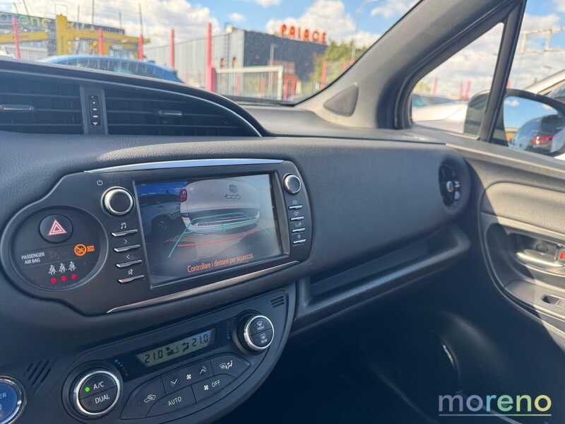 TOYOTA Yaris - 1.5 hybrid Trend White Edition - usato