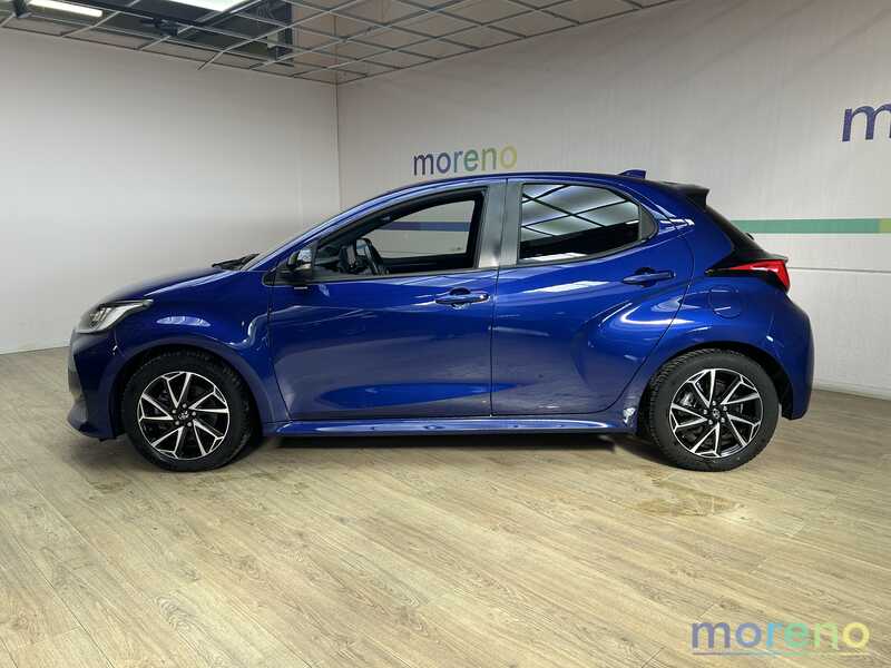 TOYOTA Yaris - 1.5h Lounge - usato