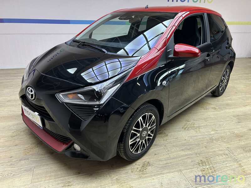 TOYOTA Aygo - 1.0 x-clusiv red pack 72 CV - usato
