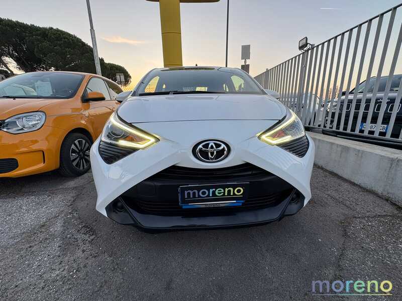 TOYOTA Aygo - 1.0 x-cool 72 CV m-mt - usato