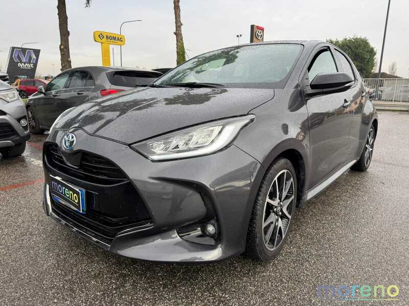 TOYOTA Yaris - 1.5h Lounge - usato