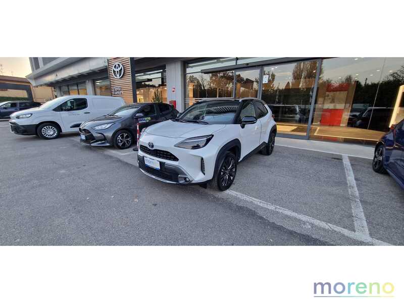 TOYOTA Yaris Cross - 1.5h Adventure fwd 116cv e-cvt - usato