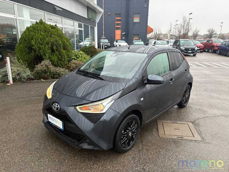 TOYOTA Aygo - 1.0 72 CV x-play - usato