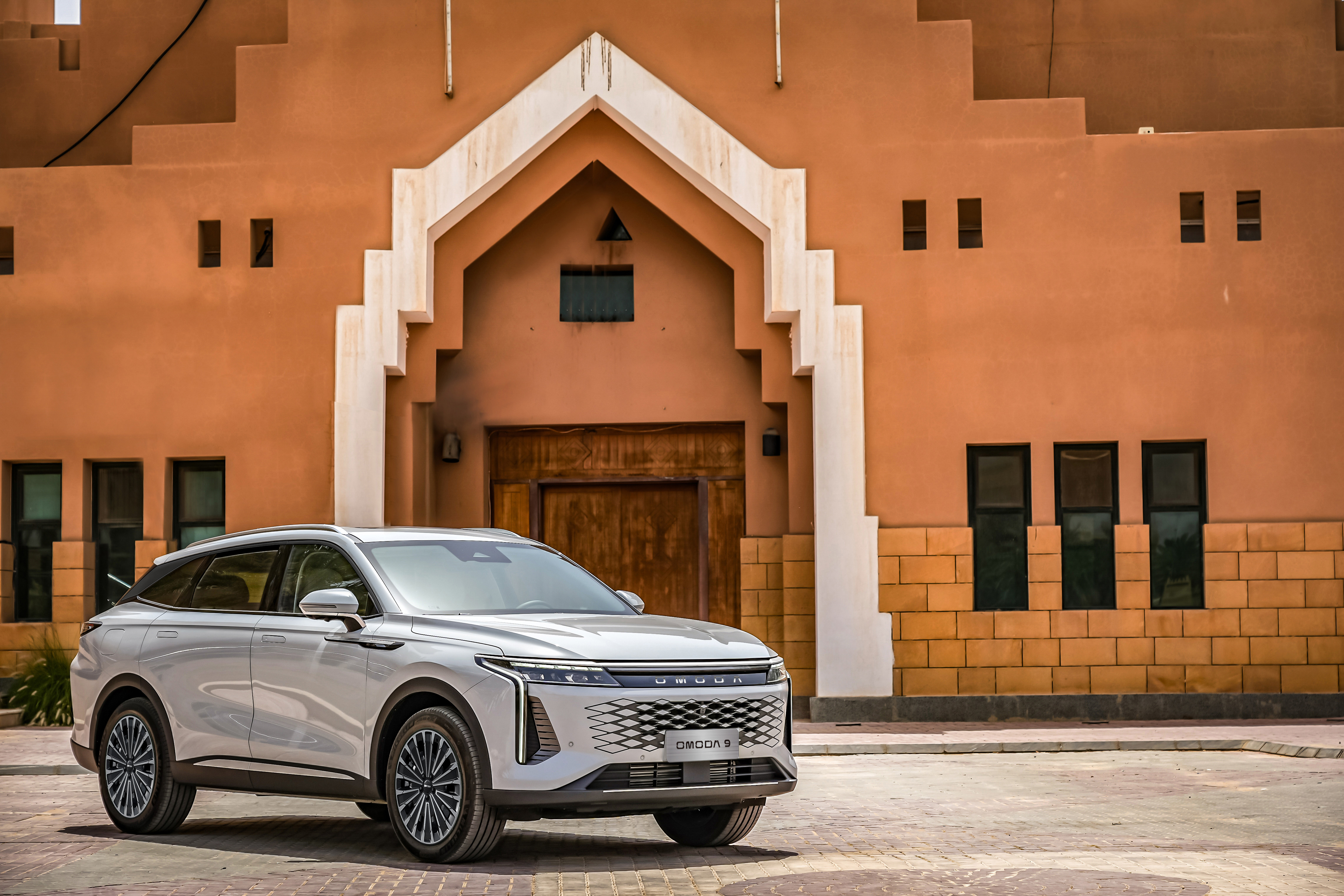 Alla scoperta della nuova Omoda 9 Super Hybrid