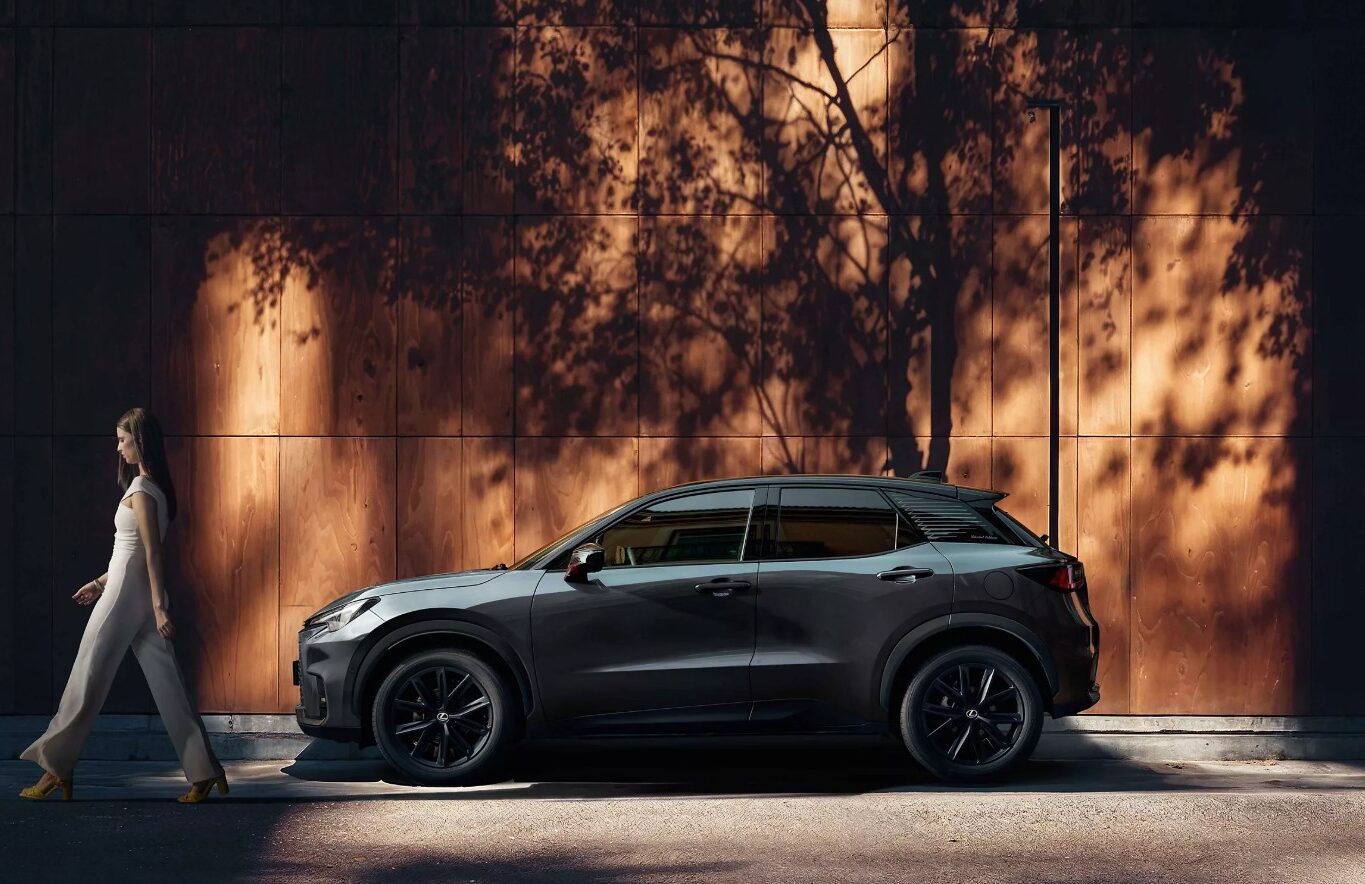 Lexus LBX Vibrant Edition: la nuova anima giovane del SUV compatto premium 