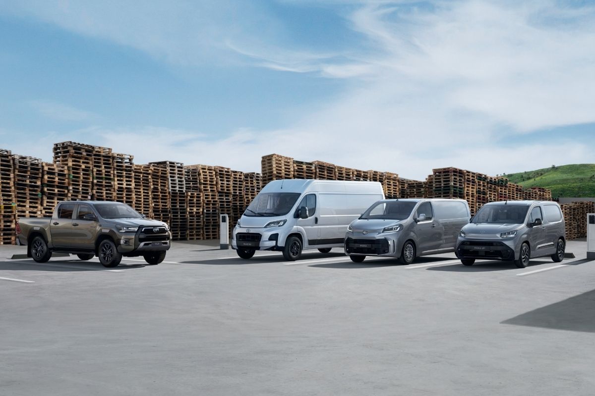 veicoli commerciali toyota