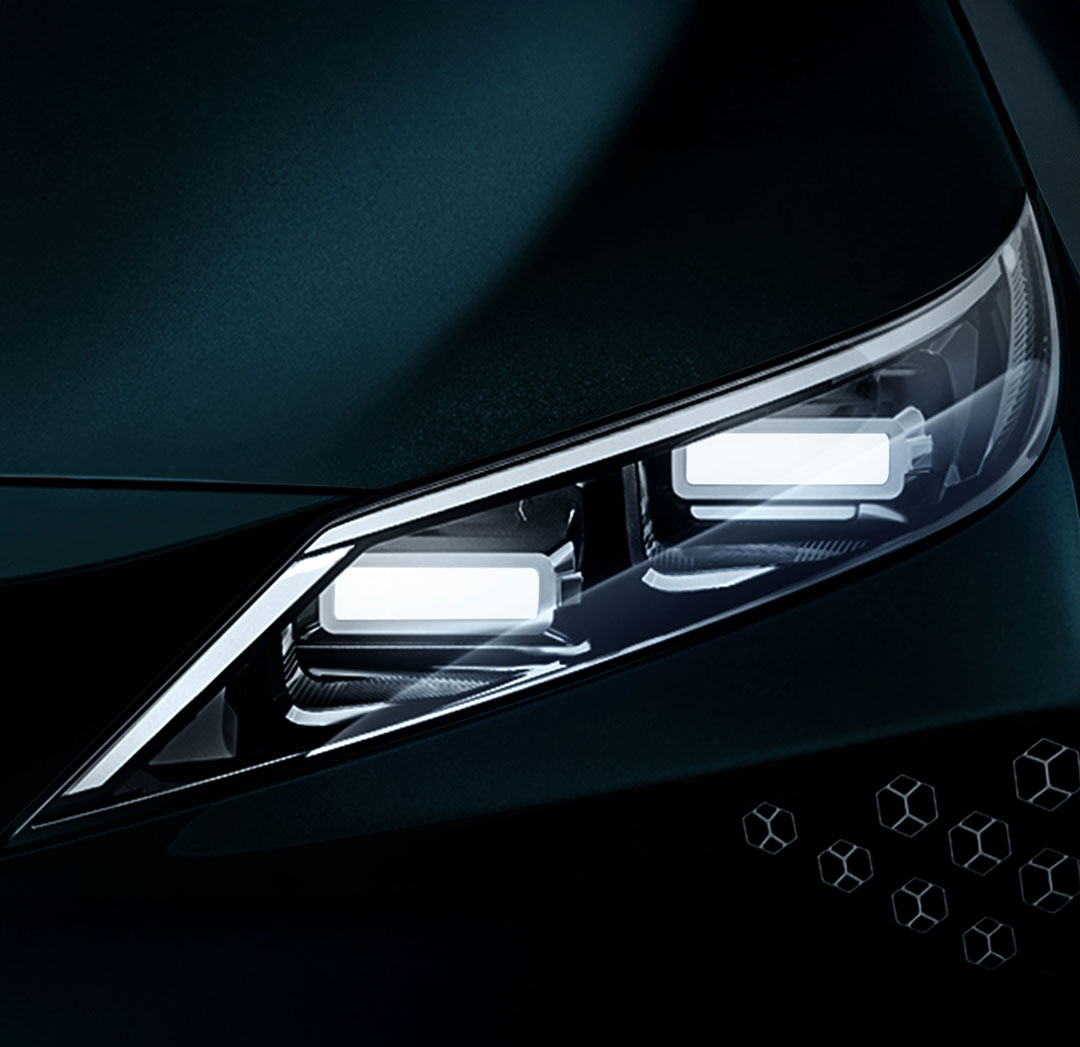 ari LED anteriori di Omoda 7 SHS-P, Prezzo Omoda 7 SHS-P in Italia, SUV plug-in hybrid disponibile nelle concessionarie Moreno