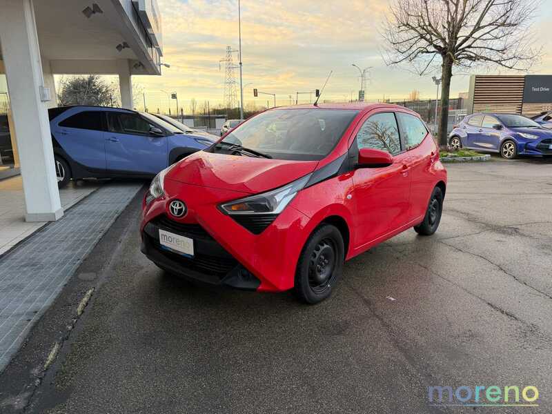 TOYOTA Aygo - 1.0 72 CV x-play - usato