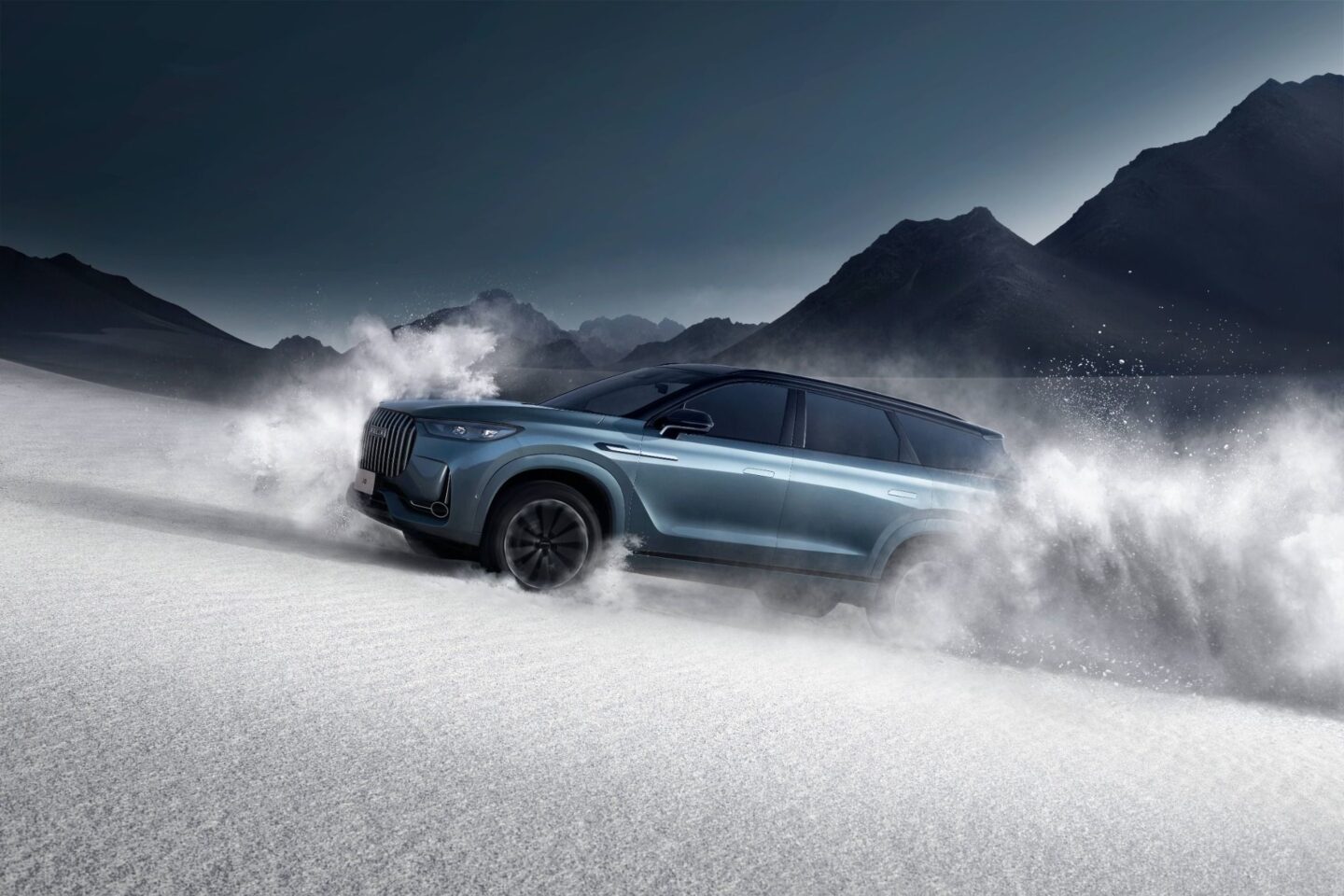 Jaecoo 8: SUV ibrido premium Chery modello ammiraglia con design robusto e ampia abitabilità